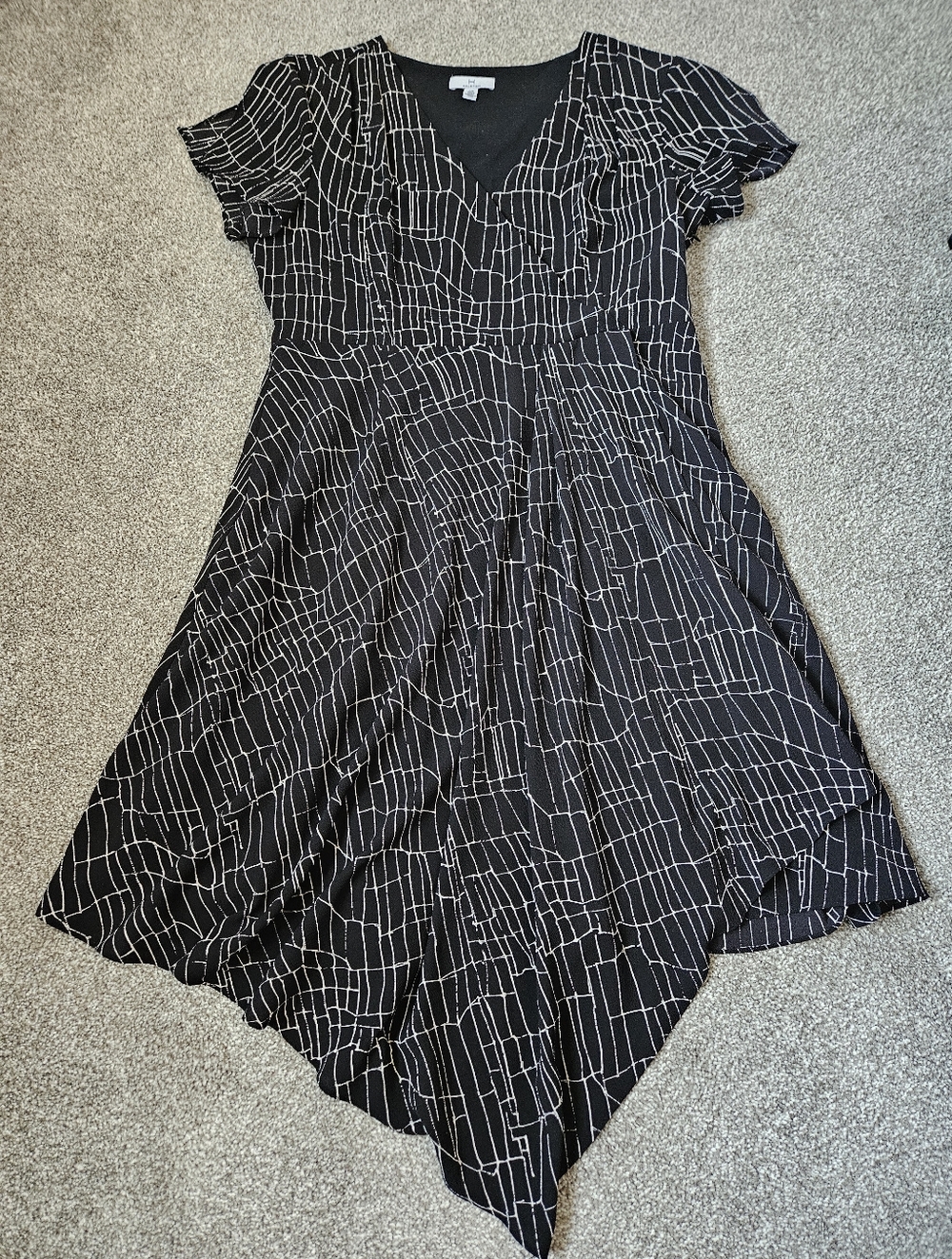Halston Lined Crepe Dress Stuctured Flowy Black Abstract Flutter Cap Sleeved Lrg